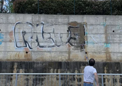 Rimozione dei graffiti 6